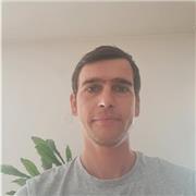 Je suis en reconversion professionnelle.Je souhaite être formateur FLE.J'ai déjà participé à des cours dans un cadre de bénévolat